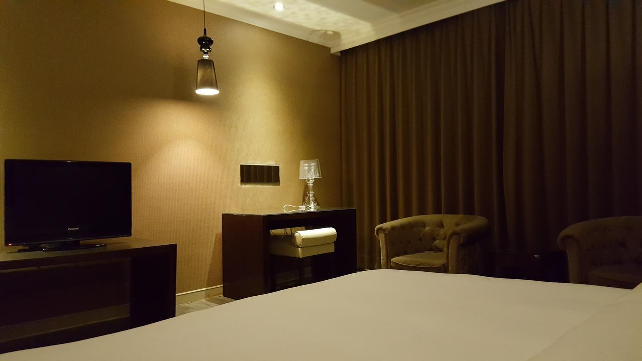 The Riverside Hotel & Motel Kaohsiung Eksteriør bilde