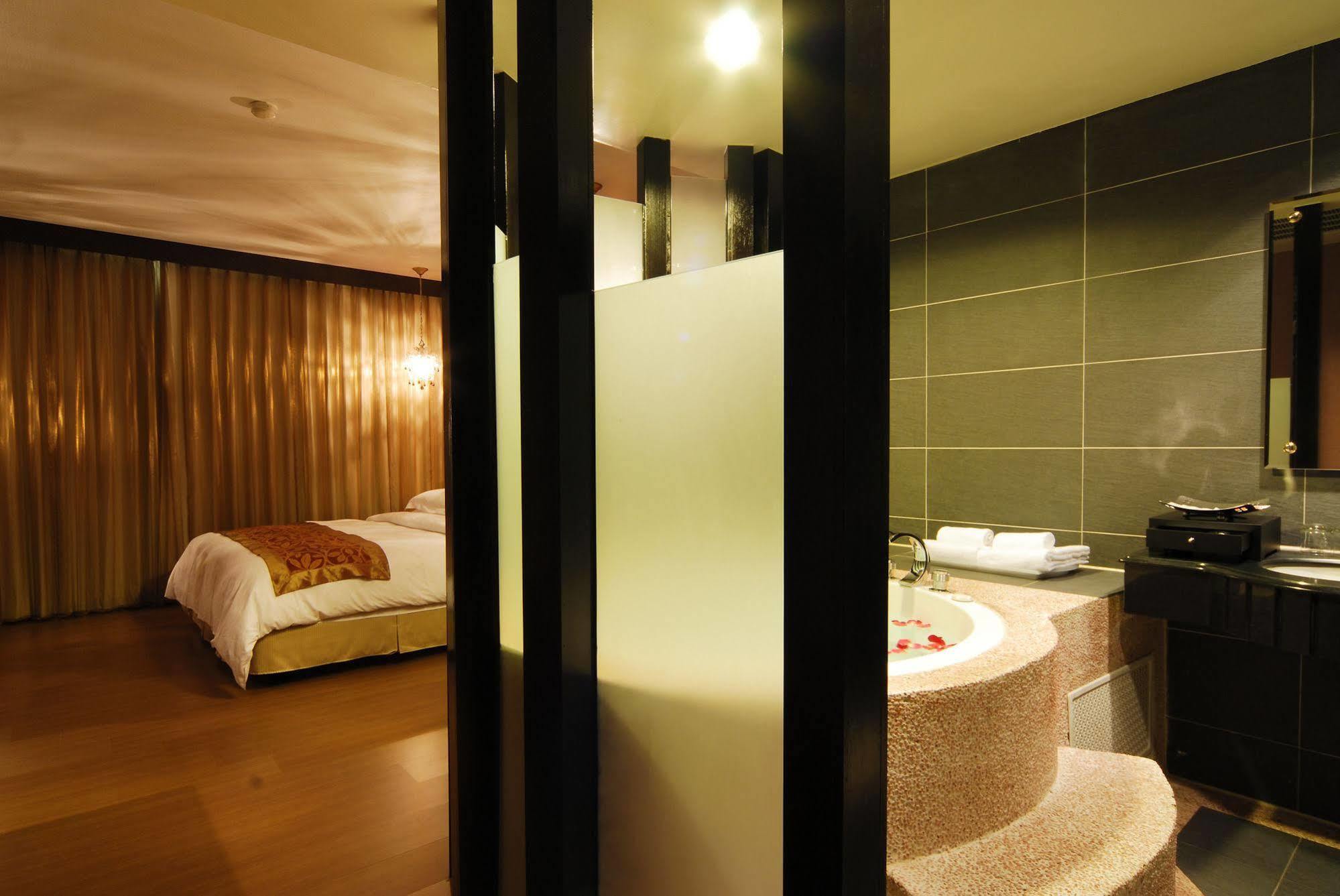 The Riverside Hotel & Motel Kaohsiung Eksteriør bilde