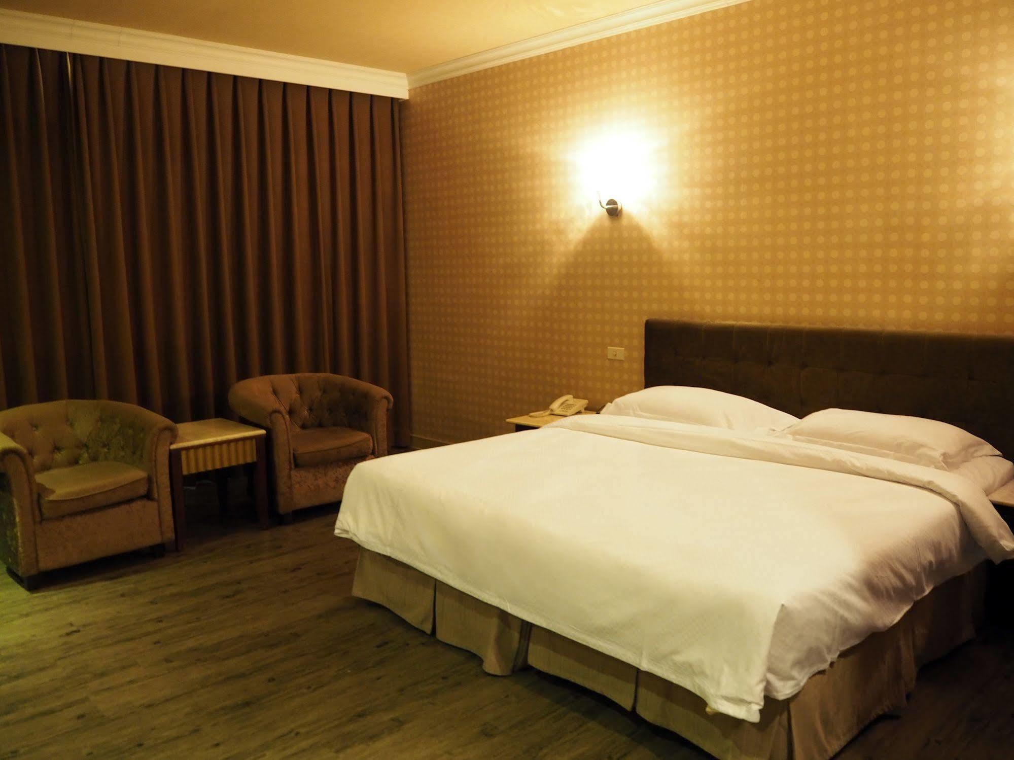 The Riverside Hotel & Motel Kaohsiung Eksteriør bilde